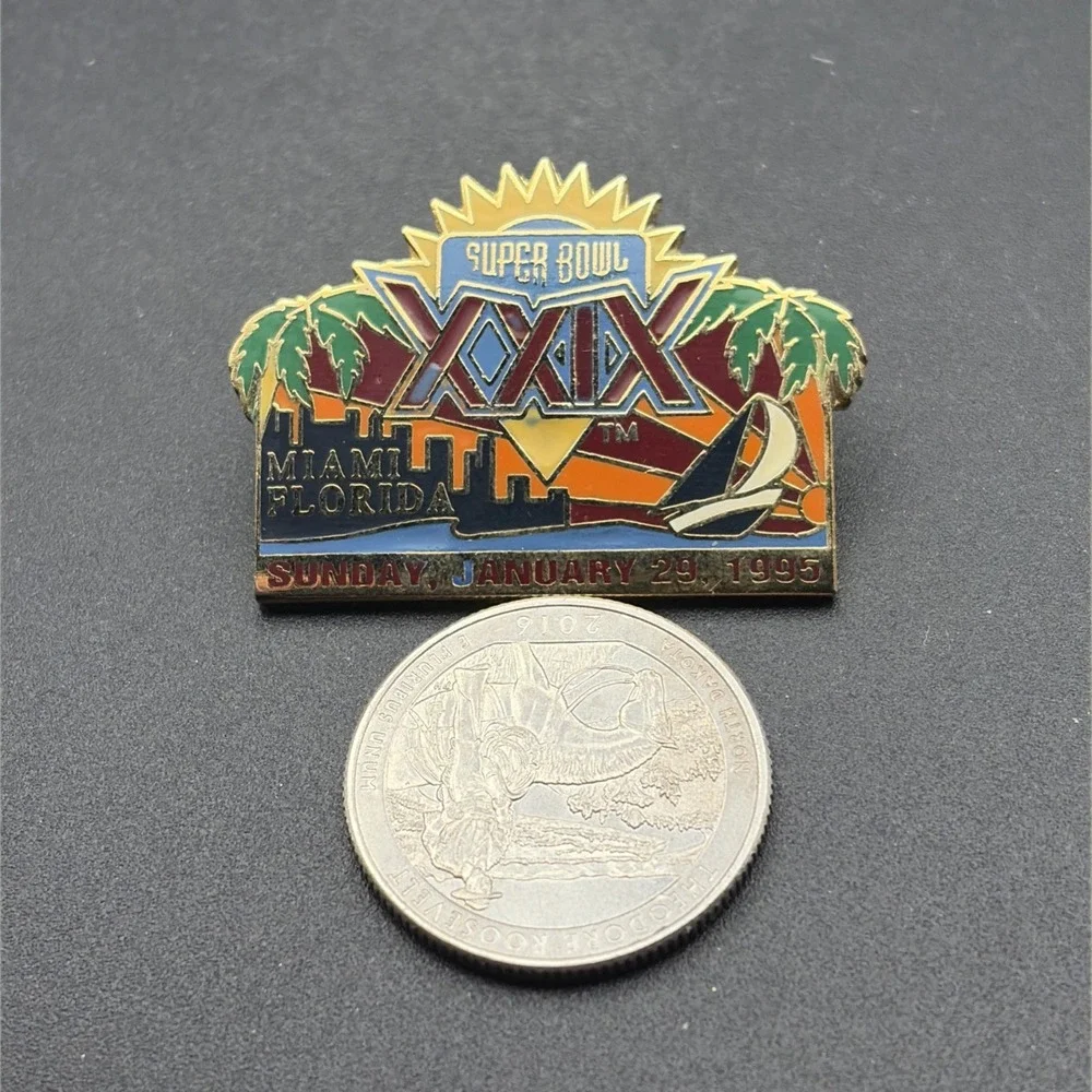 1995 Super Bowl XXIX Chargers 49ers Sailboat Water‎ Florida Lapel Hat Pin